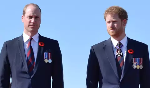 Prințul William, extrem de îngrijorat de viitoarele dezvăluiri ale fratelui său, Harry