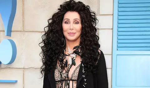 Cher arată fantastic și se bucură din plin de vacanța în Italia, iar aceste imagini sunt dovada