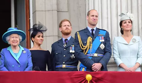 Regina Elisabeta își pregătește avocații pentru confruntarea cu Harry & Meghan