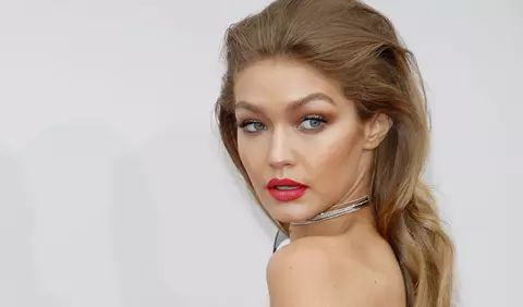 Gigi Hadid a dezvăluit imagini rare cu fiica sa, Khai