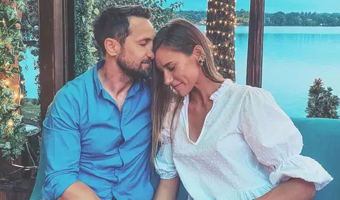 Dani Oțil și soția lui, Gabriela, au devenit părinți. Primele imagini cu bebelușul