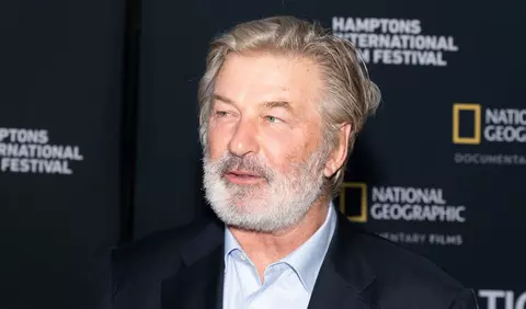 Alec Baldwin, față în față cu familia Halynei Hutchins care a decedat în urma incidentului de la filmări