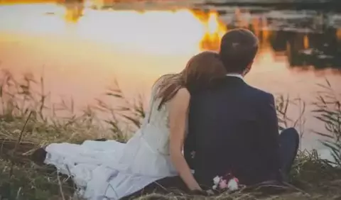 Cuplurile cu adevarat fericite nu trebuie sa dovedeasca nimic pe Facebook