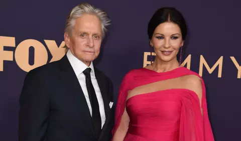 Michael Douglas și Catherine Zeta-Jones au sărbătorit 21 de ani de căsnicie