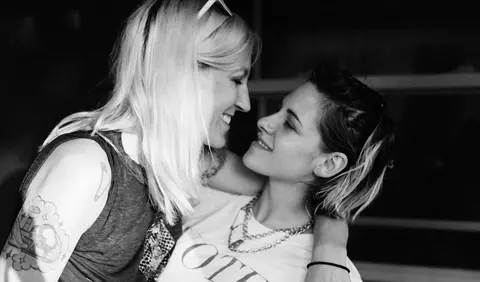 Kristen Stewart și iubita ei, Dylan Meyer, s-au logodit