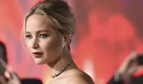 Jennifer Lawrence, protagonista unui moment inedit. Cum a reacționat când a întâlnit o femeie care purta aceeași ținută ca a ei