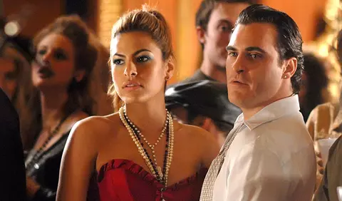 Motive pentru care partenerul izbucnește cu furie asupra ta și nu au nicio legătură cu tine