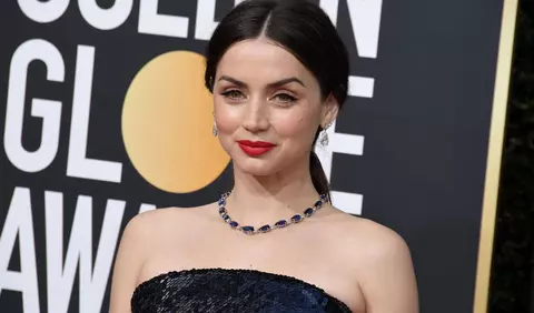 Ana de Armas și partenerul ei, Paul Boukadakis, în ipostaze romantice pe străzile din New York
