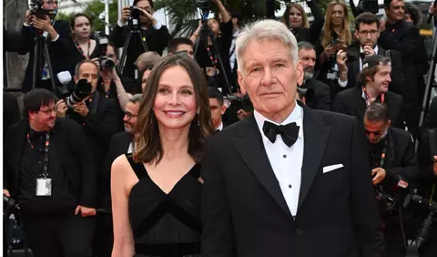 Harrison Ford și Calista Flockhart, imagine emoționantă de la absolvirea fiului lor, Liam