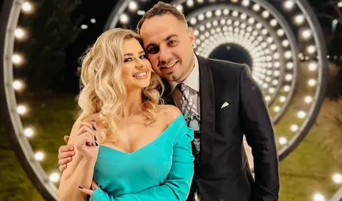 Emi de la Noaptea Târziu s-a căsătorit. Primele imagini de la eveniment: "Am facut-o și pe asta"