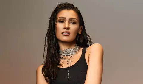 Alina Eremia îți citește gândurile cu voce tare - inițiativa din social media a artistei