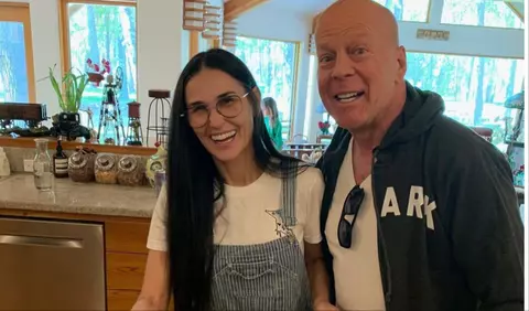 Demi Moore, fosta soție a lui Bruce Willis, a dezvăluit imagini emoționante cu actorul de ziua lui de naștere: "Te iubim"