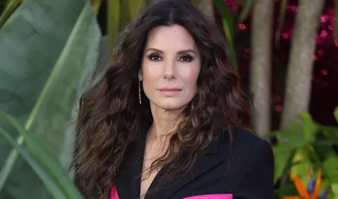 Sandra Bullock, surprinsă alături de fiul ei, Louis, în timpul unei ieșiri în familie