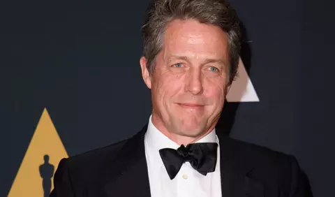 Hugh Grant a dezvăluit numele celor două fiice ale sale. Ce alegeri inedite a făcut actorul: 'Eu și soția mea eram în pană de idei...'