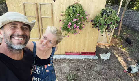 Dana Nălbaru și Dragoș Bucur, detalii surprinzătoare despre viața la țară. Cei doi s-au mutat cu familia în Argeș: "Suntem fericiți"