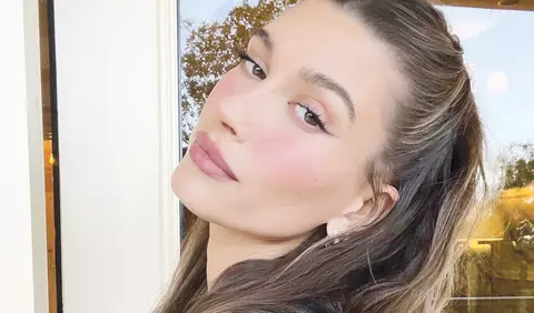 You make me blush: Cum să aplici fardul de obraz pentru a obține un machiaj spectaculos