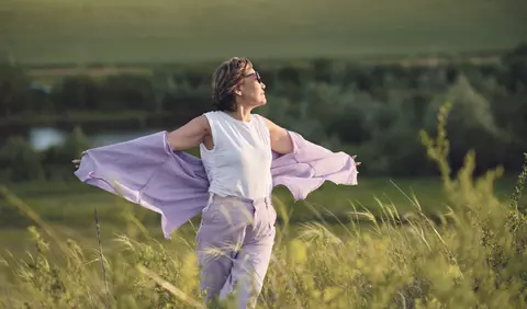 Menopauza NU trebuie să fie un chin - cum să treci mai ușor peste simptomele și provocările acestei etape