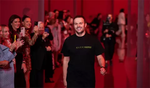 Gucci se desparte de directorul său de creație, Sabato de Sarno