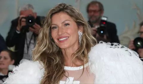 Gisele Bündchen a născut al treilea copil, primul cu actualul ei iubit, Joaquim Valente