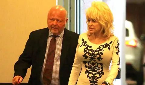 Carl Thomas Dean, soțul artistei Dolly Parton, a murit la vârsta de 82 de ani