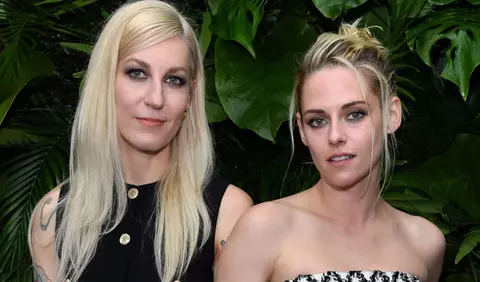 Kristen Stewart și Dylan Meyer au dezvăluit primele imagini de la nunta lor secretă