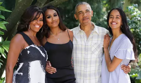 Michelle Obama, dezvăluiri despre cele două fiice ale sale. Ce decizie radicală a luat Malia pentru a se desprinde de părinții ei faimoși