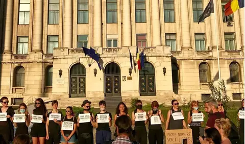 O crimă cu multiple straturi