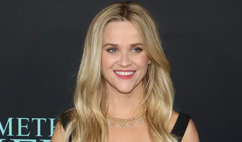 Reese Witherspoon și partenerul ei, Oliver Haarmann, escapadă romantică pe un iaht de lux în Saint-Tropez. Cum au fost fotografiați cei doi