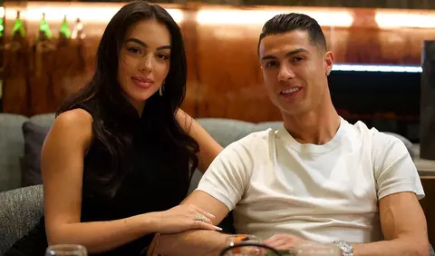 Cristiano Ronaldo și Georgina Rodriguez s-au logodit după 8 ani de relație. Cum arată și cât costă inelul de logodnă