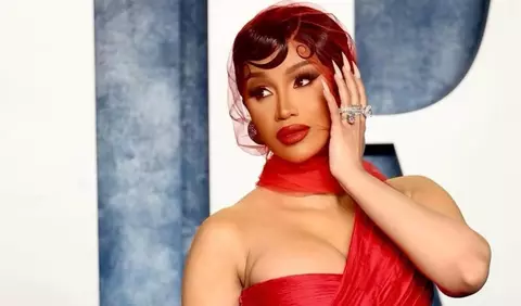 Cardi B a dezvăluit primele imagini cu băiețelul ei nou-născut. Artista a devenit din nou mamă