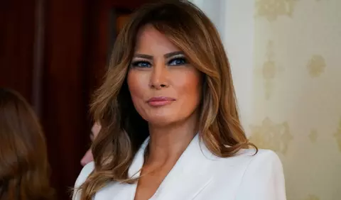 Melania Trump, apariție elegantă la un dineu de stat alături de soțul ei. De ce a ales culoarea verde pentru ținuta ei