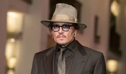 Johnny Depp, de nerecunoscut pe platoul de filmare al peliculei "A Christmas Carol", care marchează revenirea sa la Hollywood