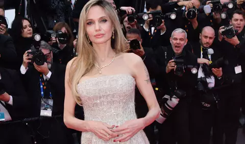 Fanii Angelinei Jolie, îngrijorați după ultima apariție publică a actriței: "Ceva nu e în regulă cu ea..."
