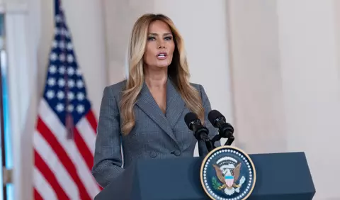 Melania Trump, declarații rare despre zvonurile privind legătura cu Jeffrey Epstein, într-un discurs live fără precedent: "Aceste imagini și povești sunt complet false"