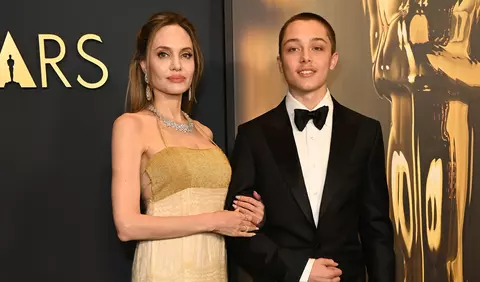 Knox, fiul Angelinei Jolie și al lui Brad Pitt, schimbare neașteptată de look la doar 17 ani. Cum arată acum adolescentul