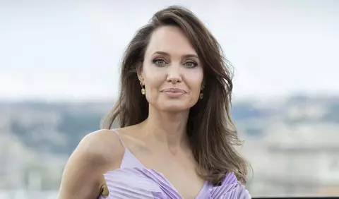 Angelina Jolie, declarații surprinzătoare despre viața ei amoroasă: "Cred că trebuie să trăiesc din nou"