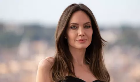 Angelina Jolie, pregătită pentru un nou capitol din viața sa. Decizia luată de actriță după ce gemenii ei au împlinit 18 ani