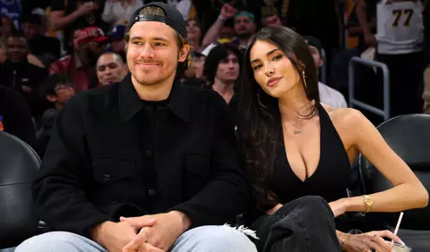 Madison Beer și Justin Herbert s-au logodit după aproape un an de relație