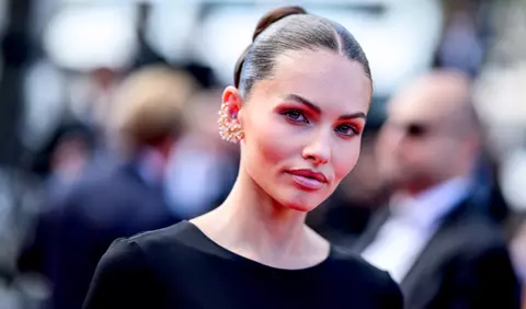 Thylane Blondeau, detalii despre spectaculoasa ei rochie de mireasă. A fost realizată din 30 de metri de dantelă