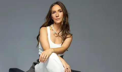 EXCLUSIV: Adela Popescu, despre culisele "3 zile în septembrie", noul film în care joacă: "În poveste se prăbușește o nuntă, oamenii sunt disperați"