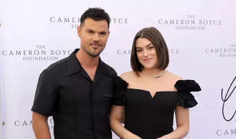 Taylor Lautner și soția lui au devenit părinți. Ce nume au ales pentru fetița lor