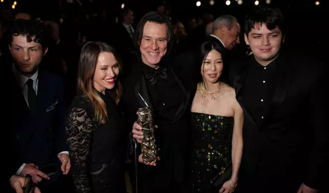 Jim Carrey s-a căsătorit cu partenera sa, Min Ah