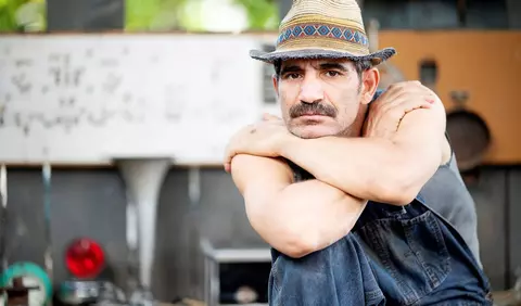 Reacția oficială a PRO TV după ce actorul Toma Cuzin din serialul Las Fierbinți a fost reținut. Ce a decis Parchetul după ce actorul a provocat un accident auto