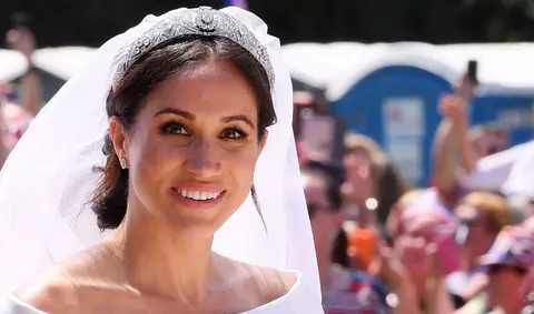Nunta regală: ce ne-a plăcut la coafura și machiajul lui Meghan Markle