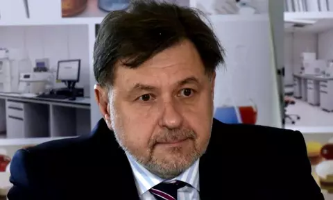 Purtarea măștii de către elevi poate fi o problemă, avertizează Alexandru Rafila