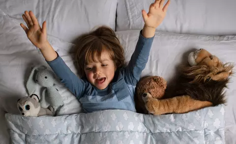 Jucăriile preferate ale copilului spun ceva despre el: cum înveți să-l observi mai atent