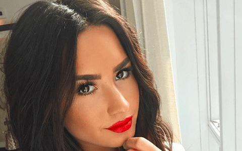 Demi Lovato a vorbit pentru prima dată despre dependența sa de droguri: „Luam cocaină cu mine în...”