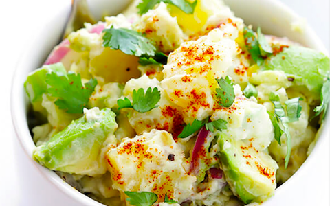 Rețetă de salată orientală de post. Nu conține ouă, ci un ingredient mult mai sănătos