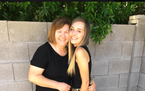 Povestea impresionantă a unei românce din Arizona, infectată cu COVID-19. Medicii nu i-au dat nicio șansă, dar și-a revenit după 12 zile