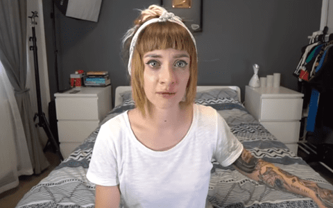 Bianca Adam, vlogger celebru, a fost bătută cu o rangă, în plină stradă: „Nimeni nu a vrut să mă ajute să dau un telefon la Poliție”